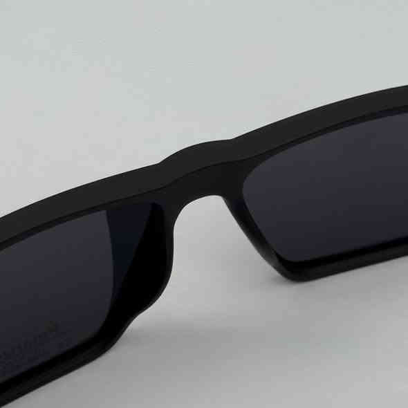 Zain_Pazaar
نظارة رجالية ماركة PRADA 

المواصفات 
.اللون اسود معتم
.الزجاج مقاوم للخدش باللون الاسود
.Polarized 
.uv400
.إطار بارز
.تأتي مع علبة اصلية وكامل ملحقاتها
.نظارة شمسية 

السعر 25.000
يوجد توصيل لجميع محافظات العراق 

للإستفسار:***********
او مراسلة الصفحة

#ساعات #رجالي #توصيل #f #اكسسوارات #العراق #m #a #ملابس #ماركة #tiktok #instagram #fashion #facebook #تجميل #أناقة #هدايا #هدايارجاليه #هدايامميزة #ضمان #hublot #followforfollowback #explorepage #ex #explore #share #like #instalike #save #money
