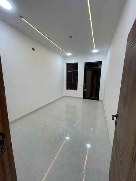 للبيع ٥٠ متر مربع في حي الجهاد ديوان المخابرات خلف شارع ٦٠ متكون من ٣غرف نوم صحيات ٢ واجهه ٨.٥  للاستفسار ***********
