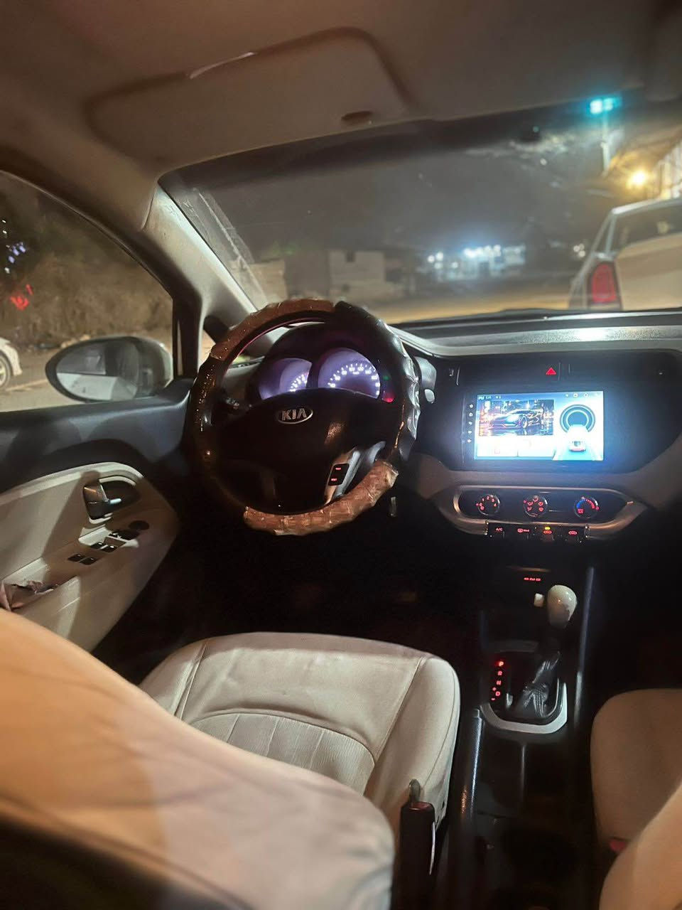 ريو 2013 خليجي رقم بغداد وطني مكينة 1600 قطرتين بيها مكانات صبغ بسيطة جمالية السيارة مكفولة لغود شواصي تكم قمارة حوض جاهزة مكينة كير تبريد حدادية كهربائيات تخم تاير باتري مواصفاتها شاشة كامرة حساسات تحكمات ستيرن السعر 74 العنوان الإسكندرية مجمع حطين ***********////*********** واتساب بالرقمين المحمودية, بابل
