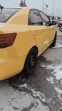 آلُـسلام عليكم 

سياره فورتي موديل 2012
حادثها موجود ماطاك بيها اريباك  السيارة اكليل مصفرة هيئة وغرامات تحويل ثاني يوم  منضومه غاز 
تبريد تدفئة شغال دوشمه شاشة ايباد 
تحكمات ستيرن اشاير بالمري وشفط وارد امريكي 

رقم الهاتف ***********

سعر 98بيها مجال اتصل بيك خير ودلل
