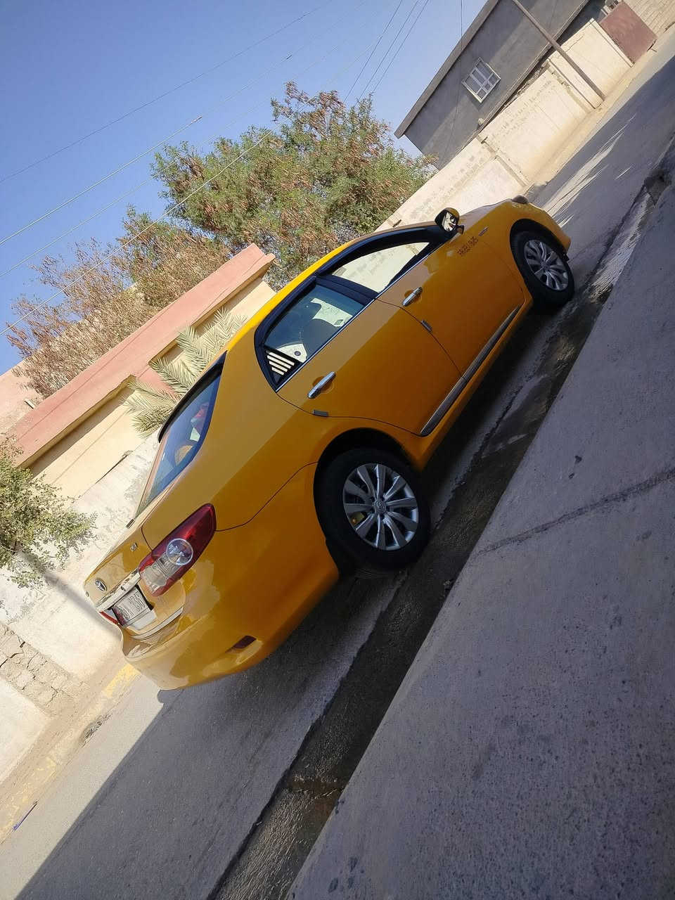 السلام عليكم كورلا 2012  رقم كركوك دولي بسمي دفتر بانزين نقابه  مصفر السيارة ولا قطعه تبديل بس جامرلغ خلفي جه السايق معجون السعر 135 اتصل ***********
