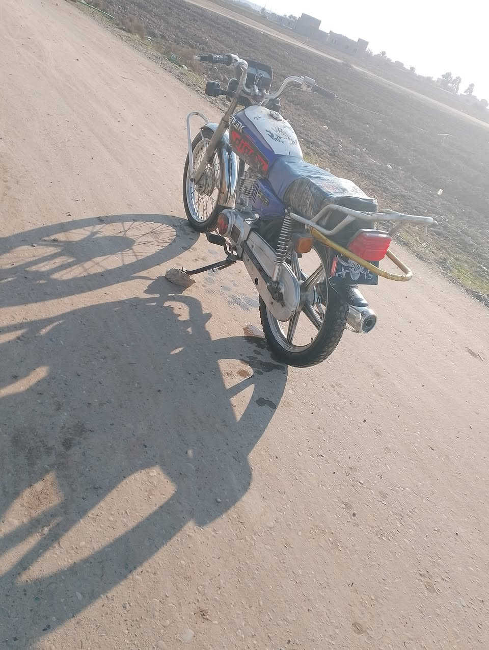 #ملاحضه مكاني الشرقاط الايسر السلام عليكم موطور تايگر19 مابي نقص كلو شغال السعر 275وبي مجال للشرايه ويرهم مراوس للاستفسار ***********
