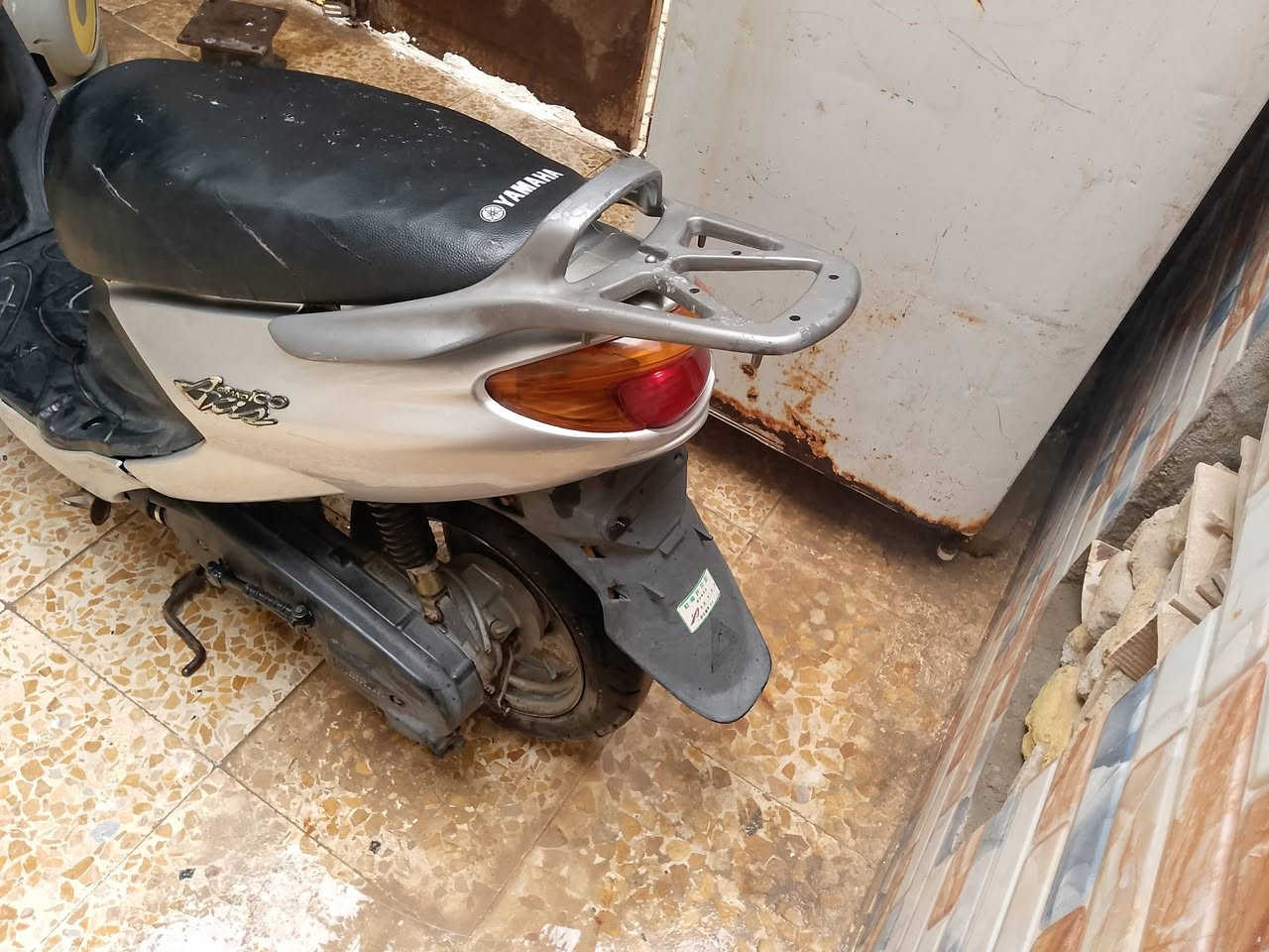 شغاله من طول للطول كامله وجاهزه مفتوحه مره واحده 450 وبيه مجال شيء بسيط سوق الشيوخ قرب موكب العقيله ***********
