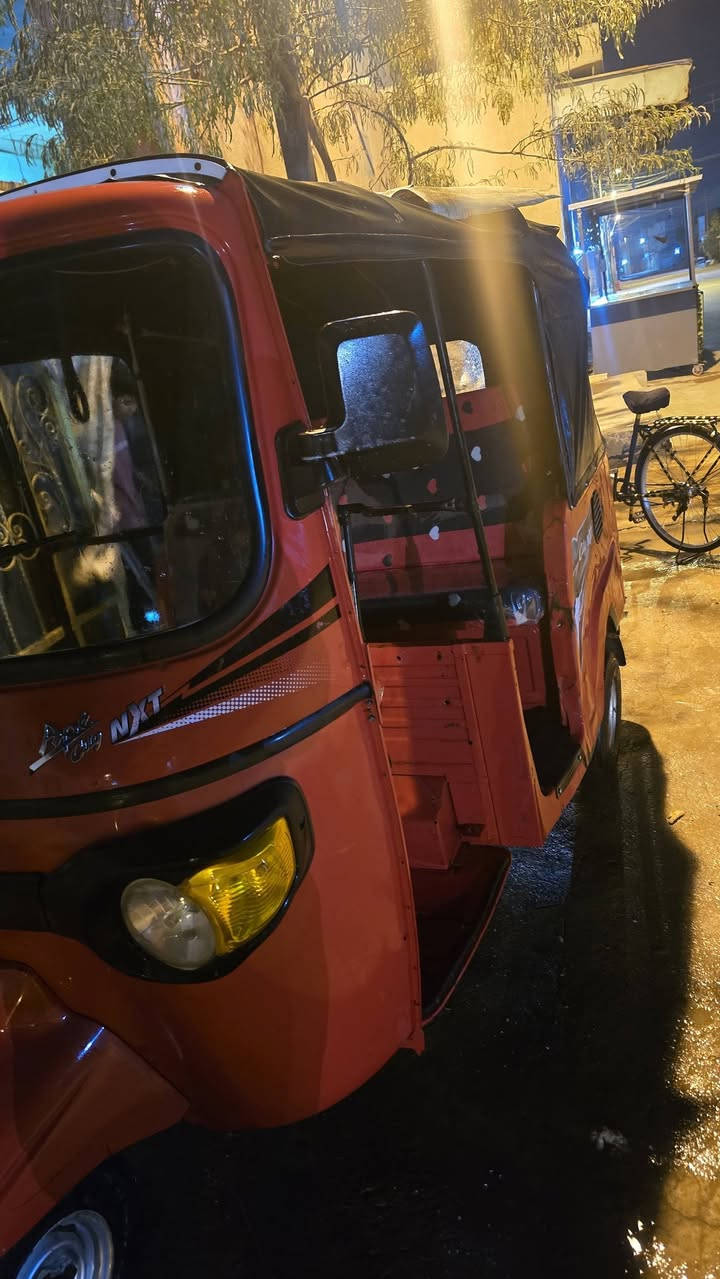 سلام عليكم تكتك بياجو مديل 21جفتهه وبس ارجعت من المصلح طفت وعله حطتهه ابيع كوم حديد مليونين وبيهه مجال الشراي مكان البصره كرمه علي منطقة العلي قرب جامع الامام المهدي ***********
