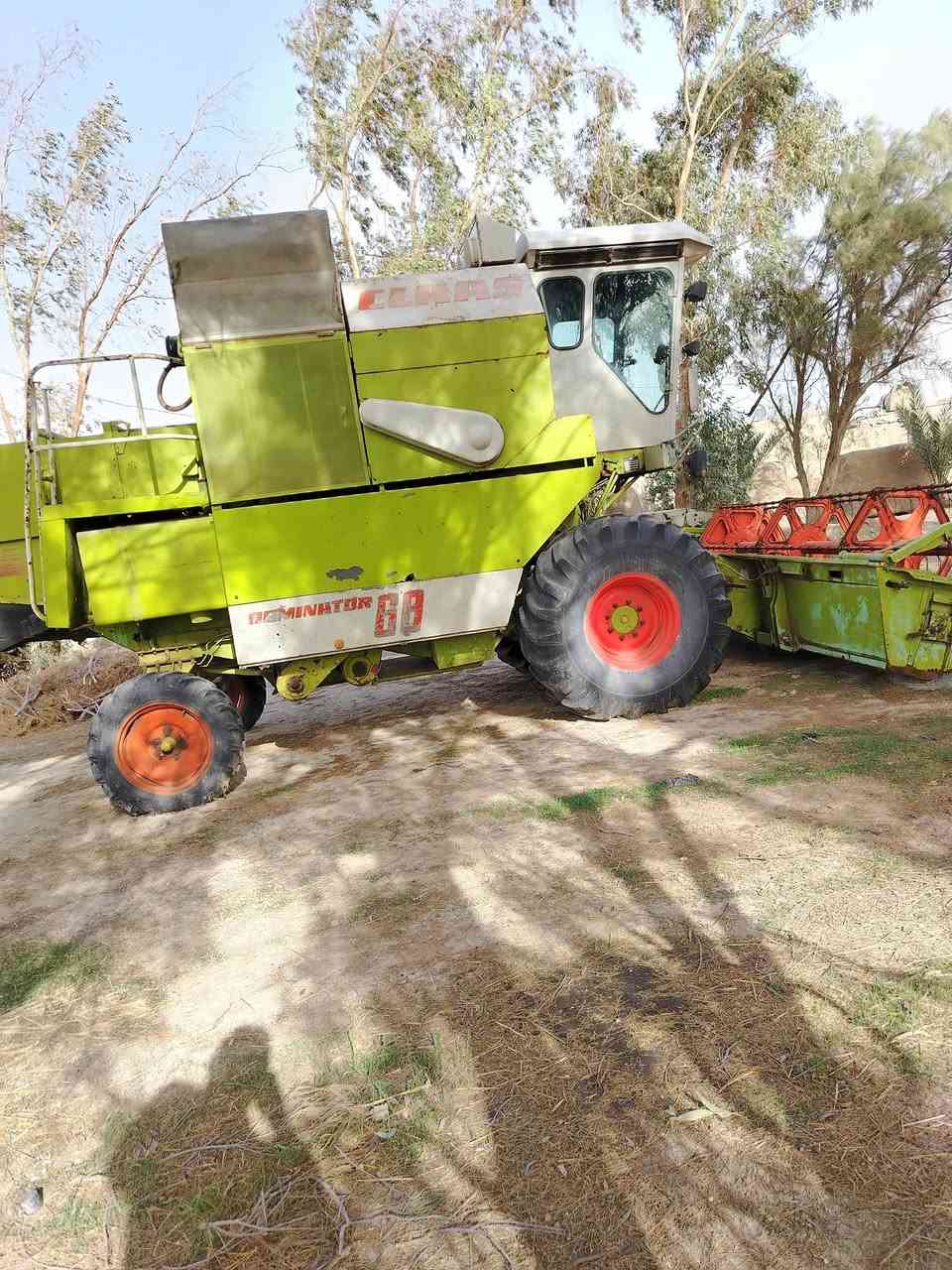 السلام عليكم حاصود كلاص للبيع موديل ٩٧ مكفوله المكان ديوانية البدير رقم الموبايل ***********
