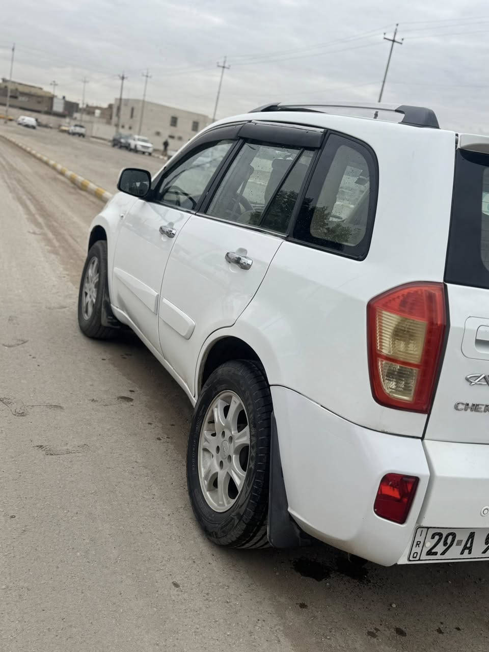 السلام عليكم تيكو 2015 كير ميكانيك مكينه كير كفاله بيهه منضومه غاز السياره نضيفه جدا وضع شركه عدا خياس ملكط فتحه سقف شغاله شاشه اندرويد كهربائيات شغاله ماتصرف عليهه ربع رقم واسط جديد الانكليزي هزه جديده السعر ٨٠ وبي مجال بسيط مكان واسط كوت مركز المدينه ***********
