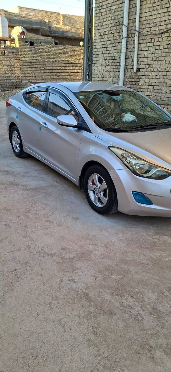 السلام عليكم للبيع سياره النتره افنتي 2011 سياره جديده 
كل نقص مابيه ماتخسر عليها الف محرك  لا تنقيص لا تبخير مكفوله كير محرك شرط اترايك وين متريد كله شغال تبريد  كلشي بيها شغال والسونار بالصور شوف 
ونتصل ‎0783 839 8221والسعر 108
