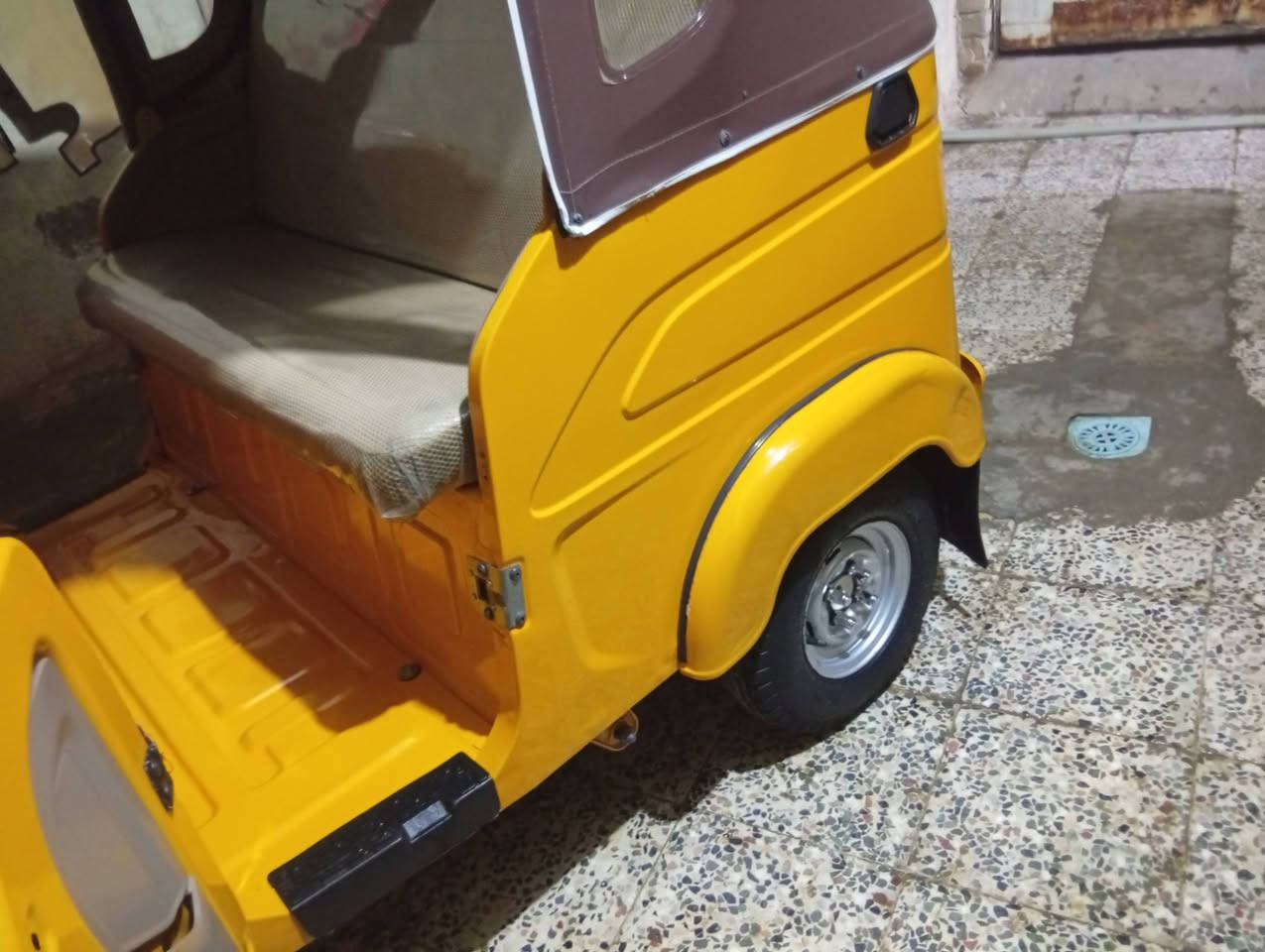 سلام عليكم متاح تكتك ٢٢رقم وسنويه مكفوله كفاله عامه بس زنجيل مبدل مكان ميسان ابو رمانه ستفسار ***********لمو شراي لا يتعبنه
