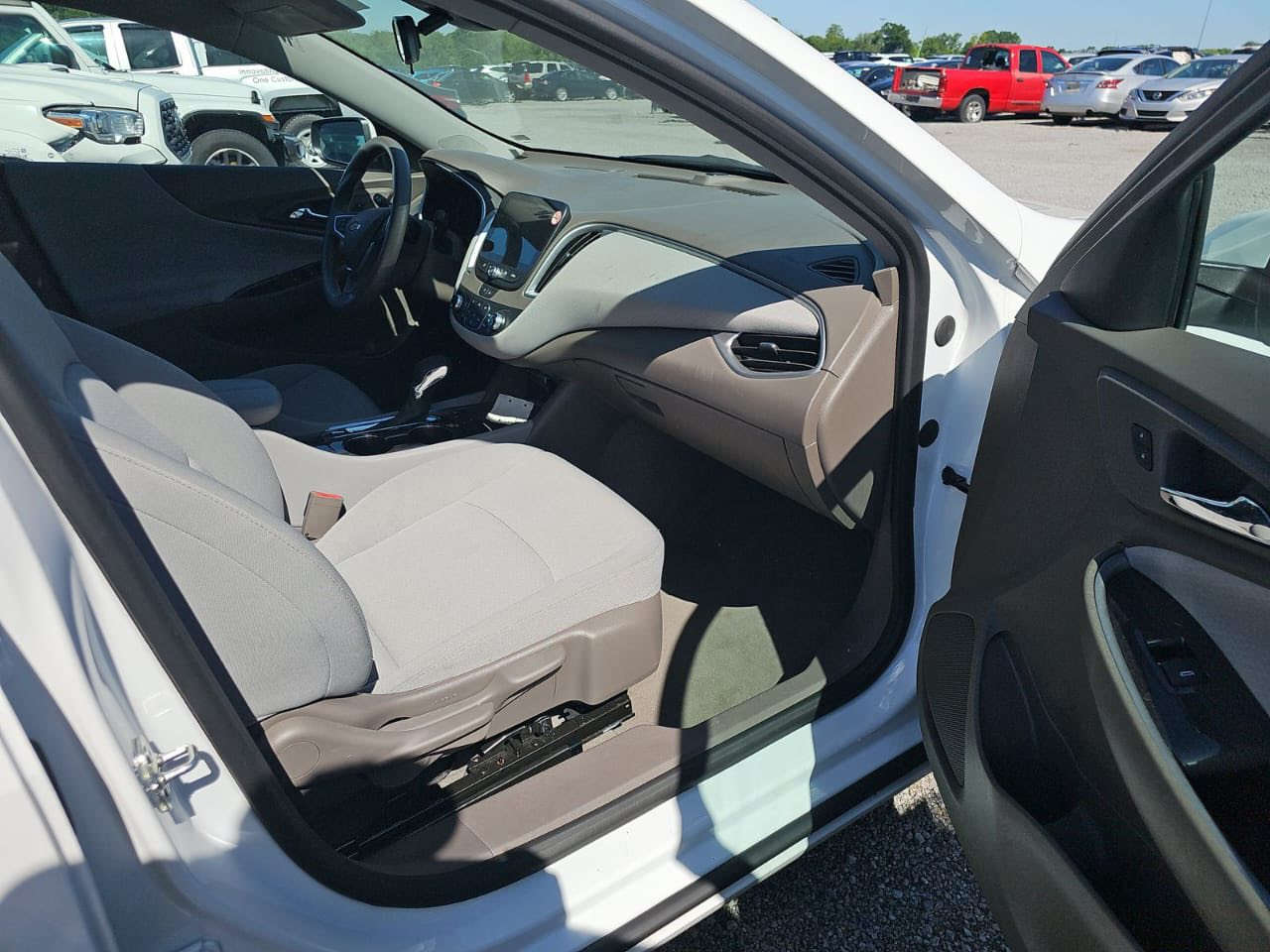 من رخصه الادمن ماليبو موديل 24 ماشيه 38 الف (كيلو) مرقم بغداد بأسمي  العنوان بغداد المنصور
بجم كبس السعر  146

***********
