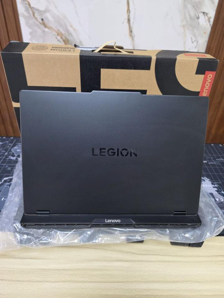 🔥 Lenovo Legion Pro 5 16IRX10 (i7-14650HX / RTX 5050) 🔥

⚡️ Processor
Intel Core i7-14650HX

⚡️ Graphics
NVIDIA GeForce RTX 5050 8GB

⚡️ Memory
16GB DDR5
5600MHz

⚡️ Storage
512GB M.2 SSD

⚡️ Display
16-inch WQXGA IPS Display
2560×1600 Resolution
240Hz Refresh Rate
100% DCI-P3

🛡 ضمان محلي 15 شهر

💰 Price : 🔥🔥🔥🔥


**إذا كنت صاحب هذا الإعلان وتريد حذفه لأي سبب، رجاءا أرسل رسالة إلى الدعم الفني**