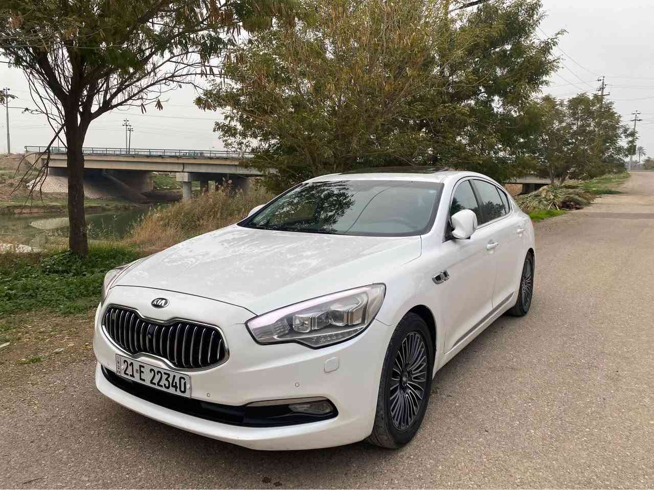 ع سيارة كيا كورس موديل 2013 خليجي بي اشويه صبغ باب سايق اثر شخط
السيارة فول مواصفات   

المواصفات
1- كيا كورس موديل 2013 خليجي  
2- محرك 6 سلندر 3800 
3- ويل كب حجم 18 اصلي وكالة عدد 5 ويل كب 
4- ابواب السيارة ال4 شفط كهرباء 
5- قبق جنطة كهربائي شفط
6- مرايا جانبية كهربائية شفط مع السويج مع حساسات الاجتياز الجانبية 
7- بصمات ابواب عدد 5 ابواب وجنطة 
8- حساسات امامي خلفي اصل 
9- السيارة 4 كاميرات امامي وخلفي ومرايا 
10- لايتات زينون عالي ناصي مع كشافات دعامية LED 
11- بخاخات لايتات 
12- بردة خلفية كهربائية اصل مع بردات اصلية للابواب الخلفية
13- فتحة سقف سلايد روف 
14- مرايا جانبية حساسة وعاكسة للضوء العالي 
15- غرفة السيارة جلد بيجي اصل 
16- كشنات الصدر تحكم فول كهرباء والتحكم داخل الابواب مع ذاكرة كشن
17- كشنات السيارة ال 4 تدفئة وتبريد
18- شاشات اصلية في الكشنات الامامية لعرض ال DVD 
19- تحكم ستيرن جهتين متكامل بلوتوث وحاكية وتحكم صوت وسرعة 
20- رادار امامي لتثبيت المسار والسرعة ومانع التصادم
21- كشنات خلفية واسعة جدا مع تحكم بمجموعة من الايعازات في اللوحة الخلفية 
22- تحكم في التبريد والشاشة الرئيسية والبردة الخلفية من المقاعد الخلفية 
23- تحكم كهرباء في الكشنات داخل الكشن تحكم اضافي 
24- تحكم كهرباء في الكشنات الخلفية 
 
26- وضعيات قيادة عدد 3 طبيعي واقتصادي ورياضي 
27- ستيرن كهربائي الحركة 
28- مع مجموعة من الايعاز في هذا الموديل 

السياره ملكية السعر 155
مكان سياره ديالى خانقين *********** بغداد, العراق
