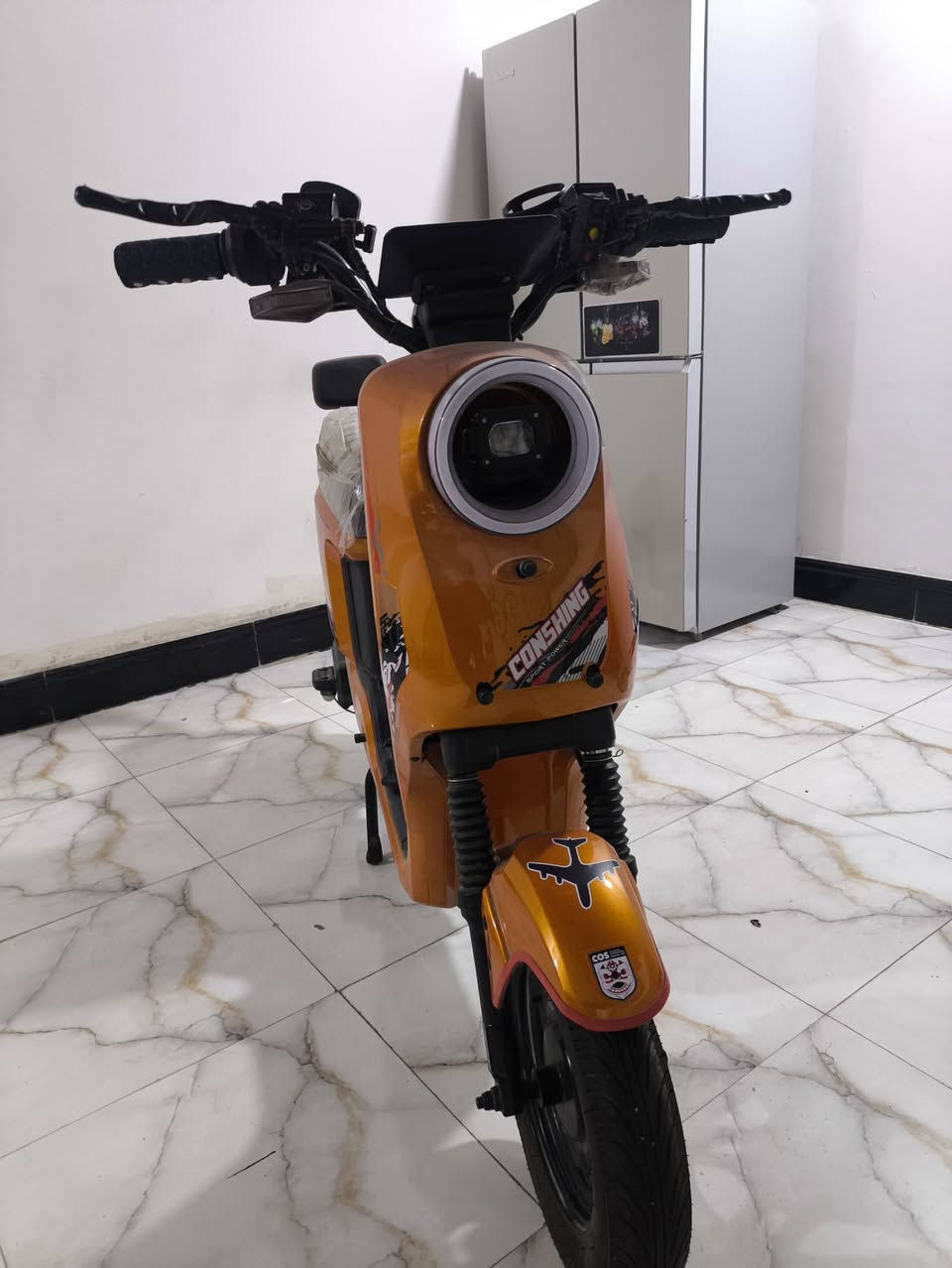 سلام عليكم دراجة شحن X900  دراجة نضيفة وما ماشية هواي وما متعوبة شوفت عينك مكاني البصرة الزبير قرب الفلكة البحرية 
السعر 500 وبيها ومجال 
للستفسار ***********
