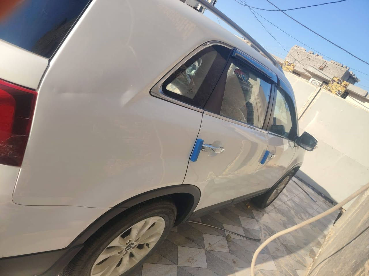 سلام عليكم سورنتو اللبيع مديل 2013  تخم تاير حداديه مكفوله كفاله عامه رقم نگليزي واسط  
*********** وبخدمت الشرااي
