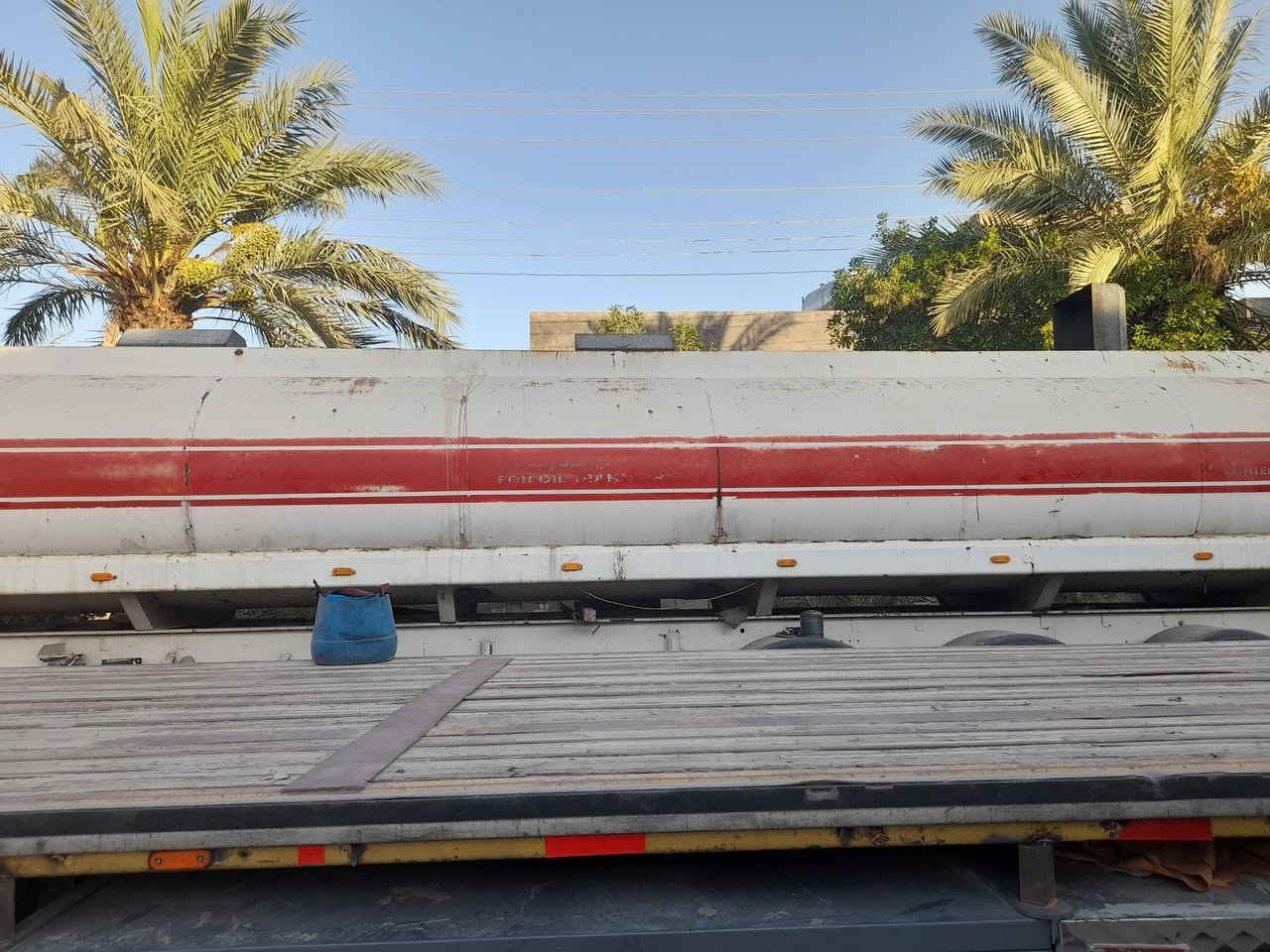 مان تيكا ٢٠٠٢ صهريج  البيع سعره ١٧٥ دولار  وبيه مجال  تواصل ***********

