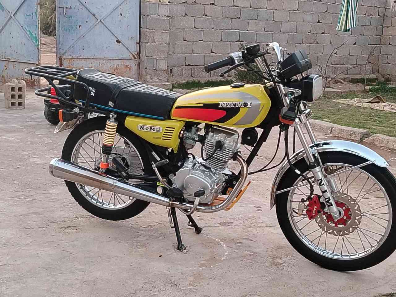 البيع دراجه اربعه كير 23 كفاله عامه من عده مبدل بيه وبفات دراجه احله من الصوره  اوراق اصوليه شرط ترقيم    سعر 1050وبيه مجال مكان  قضاء الحي  الرقم ***********
