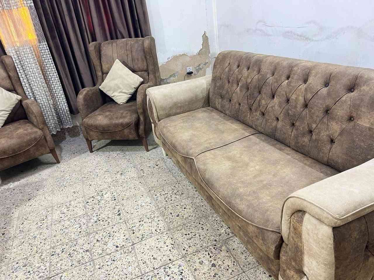 تخم 7مقاعد اخو جديد أي ضرر مابي خشب بلوك اسود تفحص وتأخذ قماش وتر بروف  سعر ,,225,,بي مجال مكان لبياع *********** يوجد واتساب
