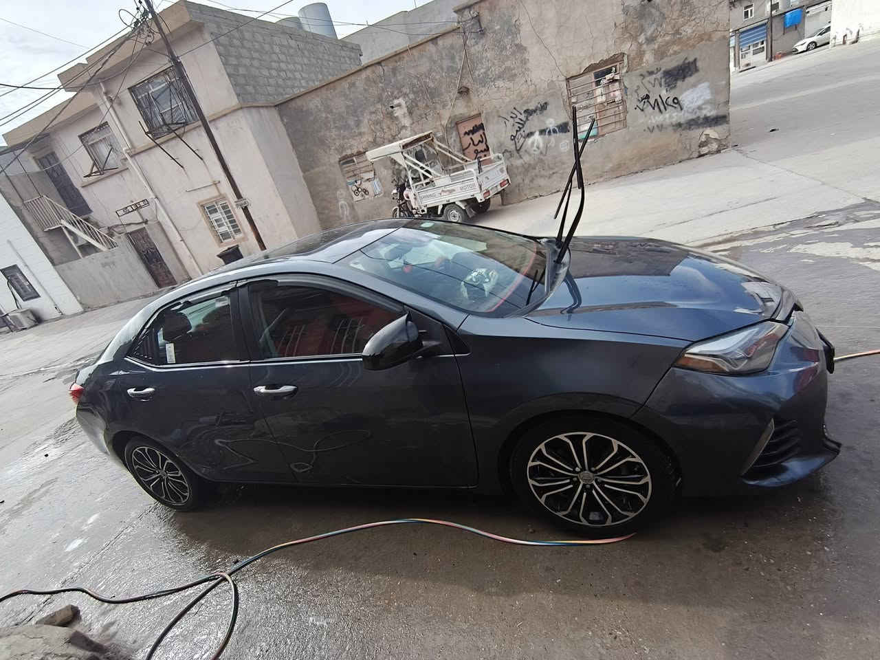 ‏السلام عليكم
‏كورلا 2019XLE
‏سيارة معروفه فول مواصفات 
‏رقم اربيل دولي بسمي تحويل ثاني يوم+كابون بانزين
‏سيارة جاهزة بدون اي نواقص ولادينار
‏مابيها اي ضرر كلين مجرد مفتوح جاملغ السايق ومشدود نفسه يعني مابيها لاحار ولابارد ولادواخل ضمان
‏ولا ايرباك شرط
‏كما موضح في الصورة 
‏بصمة تشغيل كشنات جلد تدفئة تبريد
‏+فتحه سقف 
‏كير وماكينة مكفولات
‏تخم تاير  باتري جديد 
‏ماشية 122
‏وتروح تفحص وين مايعجبك
‏السعر157وبيها مجال 
‏العنوان .الموصل القياره قاطع السبعاويين
‏***********
‏
