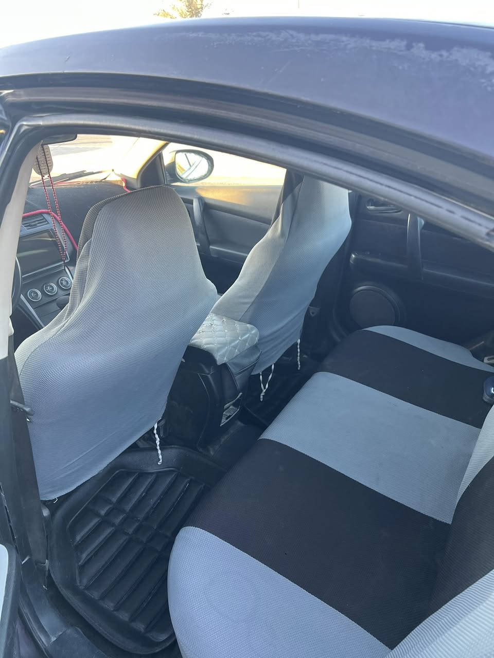 السلام عليكم
مازدا زوم6 موديل 2009
ابيع مصبوغه حزام 
التبريد بيه ليك صونده فقط الفريز جديد مبدله على ايدي 
مكاني السياره الفلوجة 
محرك بل جديد صار بي خيط تبخير كير جديد ول صدر جديد ناقص شمعات خلفيه
السعر 65 وبيها مجال
واتساب: ***********
