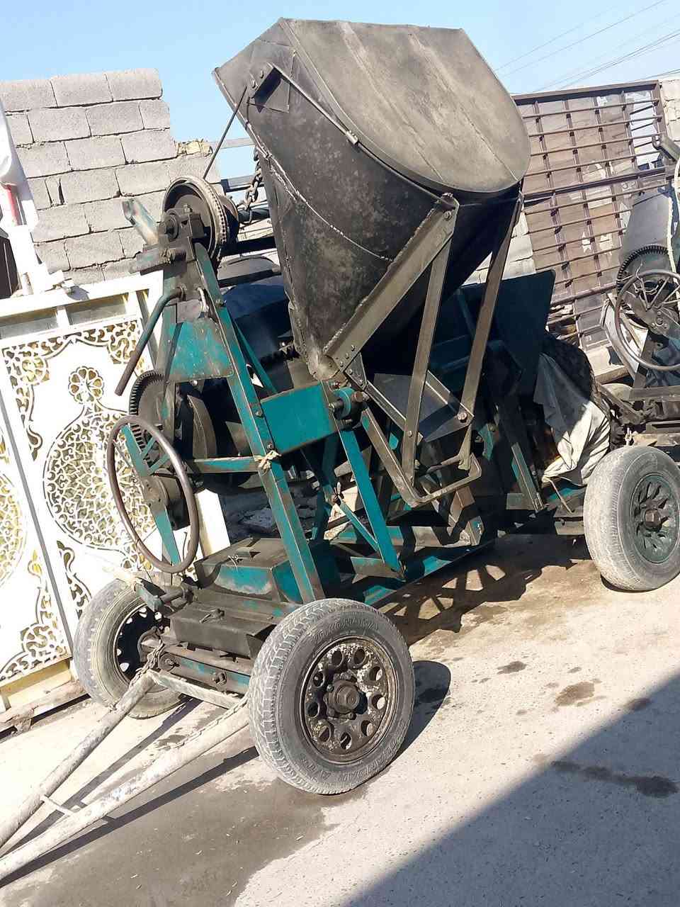 السلام عليكم خباطه لبيع موديل 82 ***********/***********
