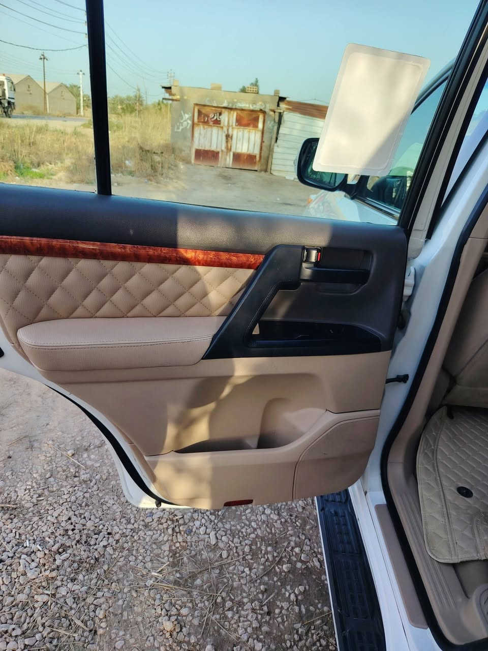 السلام عليكم
جكساره 2013 فول مواصفات
محرك 4000 V6
مري شفط
مري قلاب
تشغيل عن بعد
زراك لايت
نقطه كهرباء طوارء
فتحه سقف
ثلاجه
تبريد ثلاجه
حداديه جديده
تايرات جديده
باتري جديد
شاشه
كامره
بصمة ابواب
جام اوتو عند تقفيل الابراب
تحكم بالجام عن طريق الريمون
لايت زنون اصلي
السعر 365 ورقه
موبايل. ***********
السونار موجود وبعده جديد
