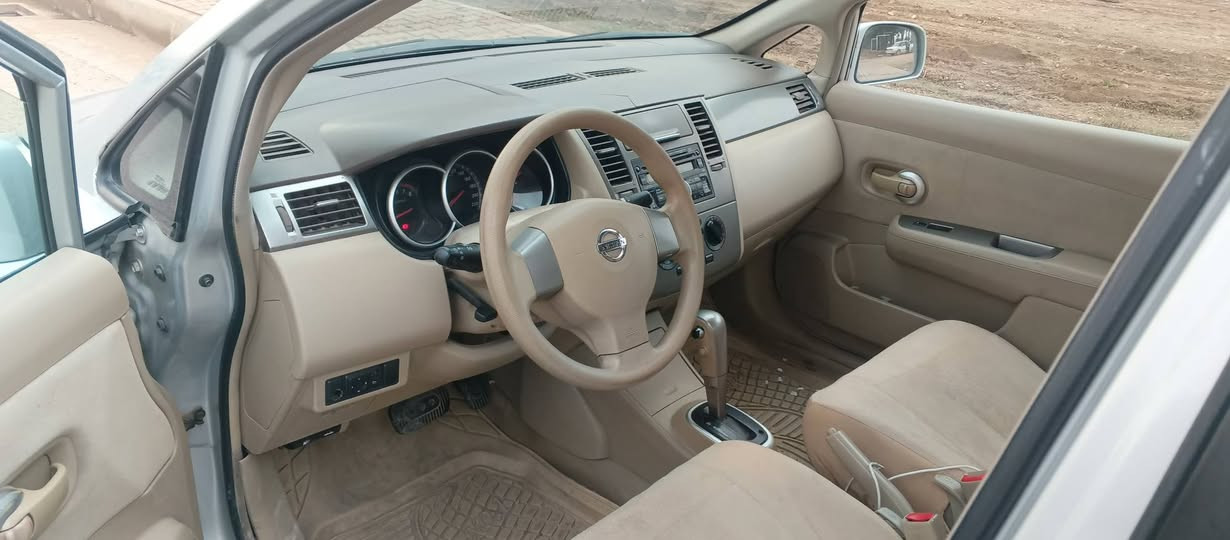 ***********......نیسان تیدا مۆدیل ۲۰۱۲ .سە نە وی تازە یە .دیناری مە سرە ف تیانییە گیڕو مە کینە و تە بریدو توندو تۆڵی بە شە رت .سە یارە کە پارچە و نیویکی بۆیاخە بیدە عمو لیدراو .سعری ٨۹ گە ڵا السليمانية, العراق
