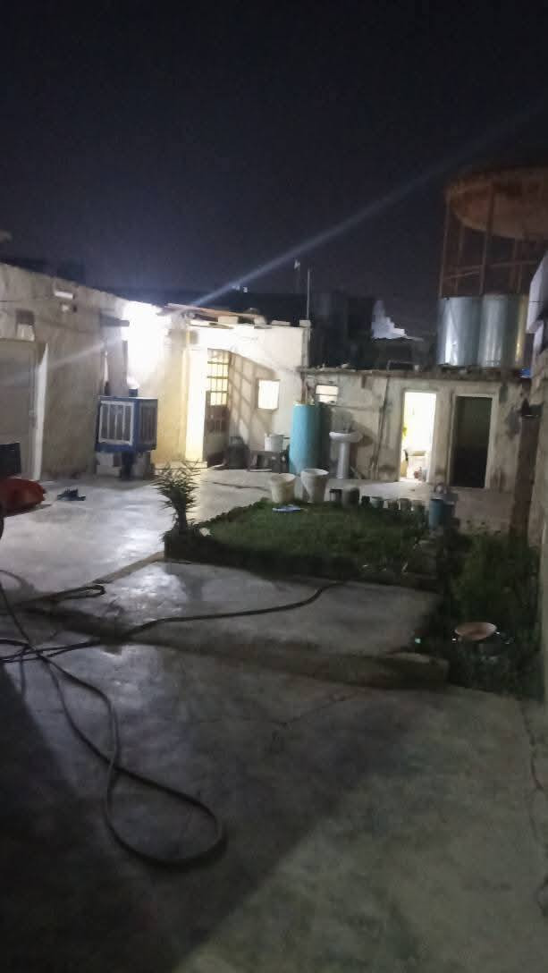 دار للبيع يتكون غرفتين ومطبخ وصحيات المساحه 200 متر العنوان كركوك العروبة الاتصال ع ***********
