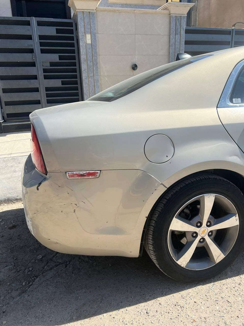 السلام عليكم
ماليبو ٢٠١٢ وارد كندي بيها طختين خفيفات وحده بالتاير والثانية بالبجم جدا خفيفه

مكينه ٢٤٠٠ تنفس طبيعي 

كير اوتو 

تحكم ستيرن 

داخل لون اسود وباقي المواصفات العاديه 

السياره جاهزه 

صدر امامي خلفي 

تخم تاير 

رقم بغداد باسمي

تحويل مباشر 

ماشيه ١٠٣ الف 

مكانها بغداد 

السعر ٦٩ ورقه وبيها مجال 

***********
