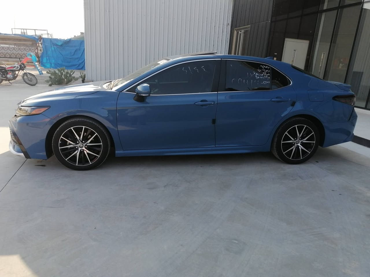 السلام عليكم
كامري موديل 23.SE.
 اربعه سلندر اقتصادي V4
فحص مؤقت تترقم جميع المحافظات عدا الشمالي
سيارة جاهزه من ناحيه  كلشي
- مواصفات
رادارات
حساسات
جلد
تحكم كشن كهربائي
شاشه جبيره
فتحه
تخم تاير جديد
ضرر جاملغ وبنيد ( الأيمن)
مكان بابل سدة الهنديه
الاستفسار
***********
***********
