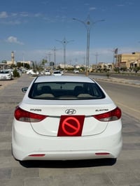 النترا • ٢٠١٢ • محرك ١٦٠٠