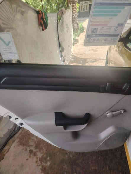 السلام عليكم كيا فورتي موديل 2013 وارد امريكي حادثة جاملغ الأيمن بدون داخل رقم بغداد بسمي مصفرة الهيئة والغرامات مكينة 2000 مكفوله مكينه وكير وتبريد شغال سيارة جاهزة منظومة غاز سيارة نضيفه سعر 90 $وبية مجال *********** و***********
