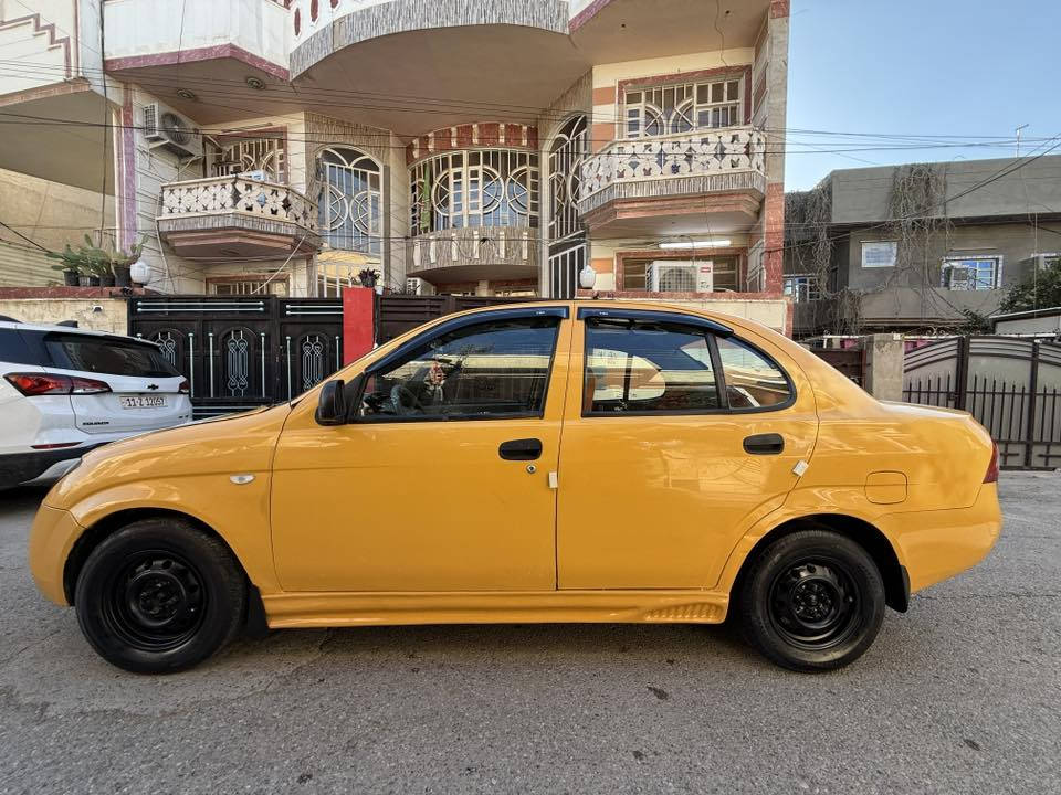 طيبة 2015سياره مكفوله ضربه صبغ تبديل شواصي مكفوله مكينه وكير مكفوله صدرها جديد.تخم تاير جديد هو والويل هئيه غرمات مصفره رقم جديد هزه وجامه هسه بدلتهن يعني من الاخير ماتتعب ولا تصرف مكانها بغداد الحريه معروضه ب42وبيها مجال ***********
