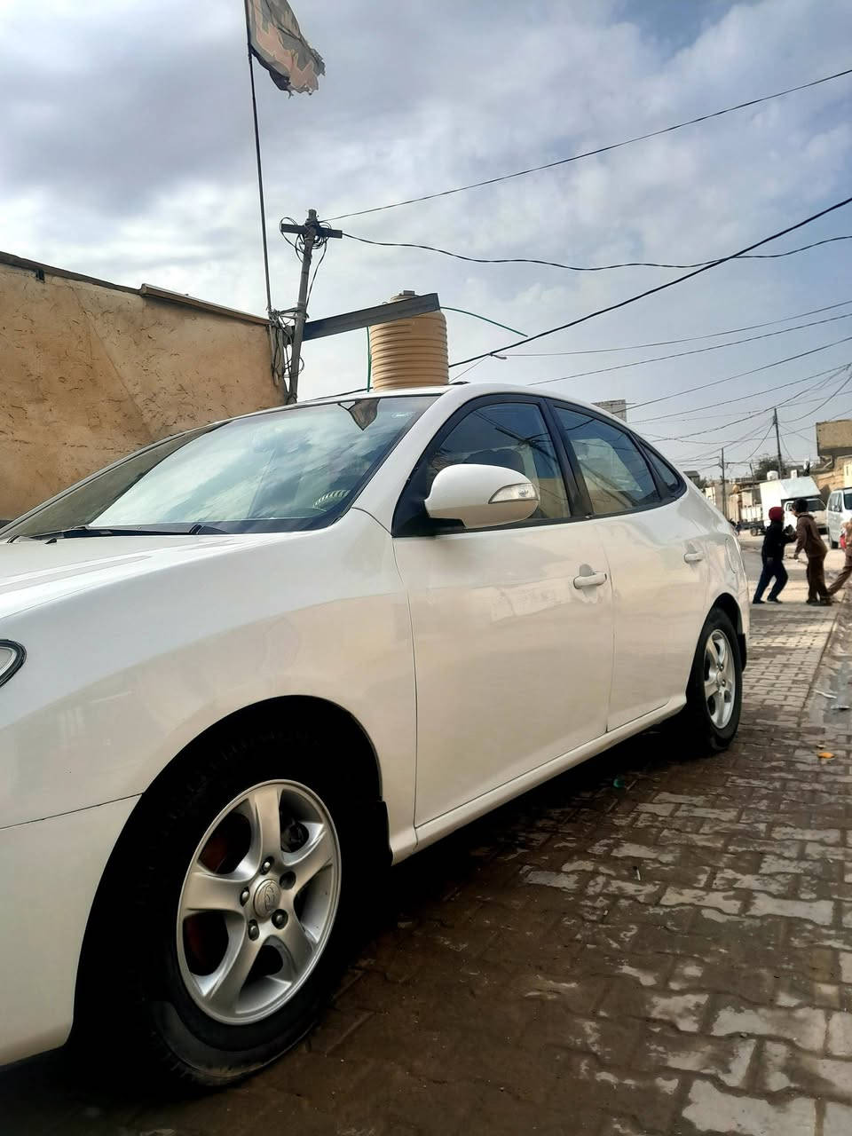 سلام عليكم لنتره صابونه 2010سياره جديده ما ناقصه اي شي مال جناي حداديه جديده تخم تاير جديد تبريد ثلج كرهبائيات شغاله 
محرك كارتون 160  رقم اربيل نكليزي ملاحضة بس  صبقات وباقي كفالة العنوان النجف الاشرف السعر 112 وبيهه مجال بسيط ***********
