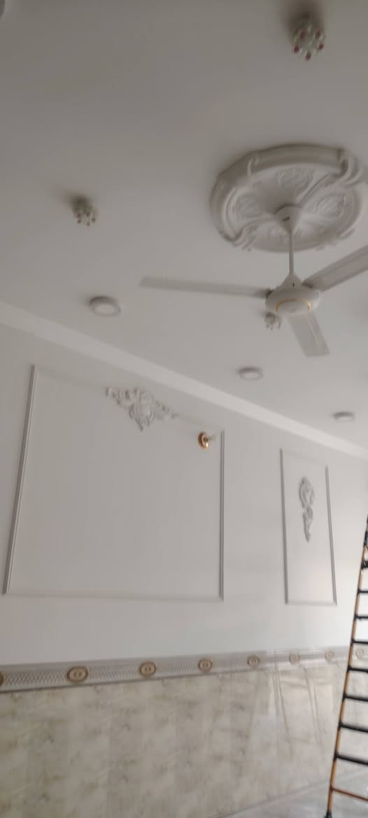 اشتغل كافه لاصباغ وديكورات وسحب لمعجون وسقف ثانوي وتغليف جدران ***********
