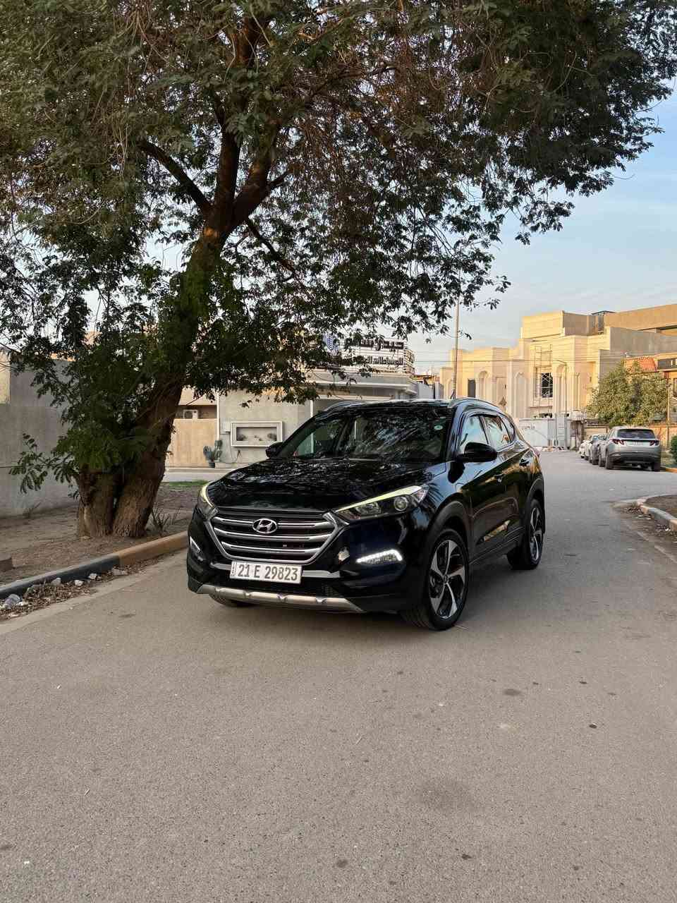 للبيع توسان 2016 
داخل جلد كرسي كهرباء 
شاشه كامره 
محرك 2000 
ماشيه 50 الف ميل 
سياره كله بلاد صيانه فلاتر دهون كله على ايدي 
صبغ جاملغ وبنيد بي كلير شويه 
وبيه صبغ بل بلاستك مال جنطه 
السعر 141$ 
مكاني بل منصور 
*********** بغداد, العراق
