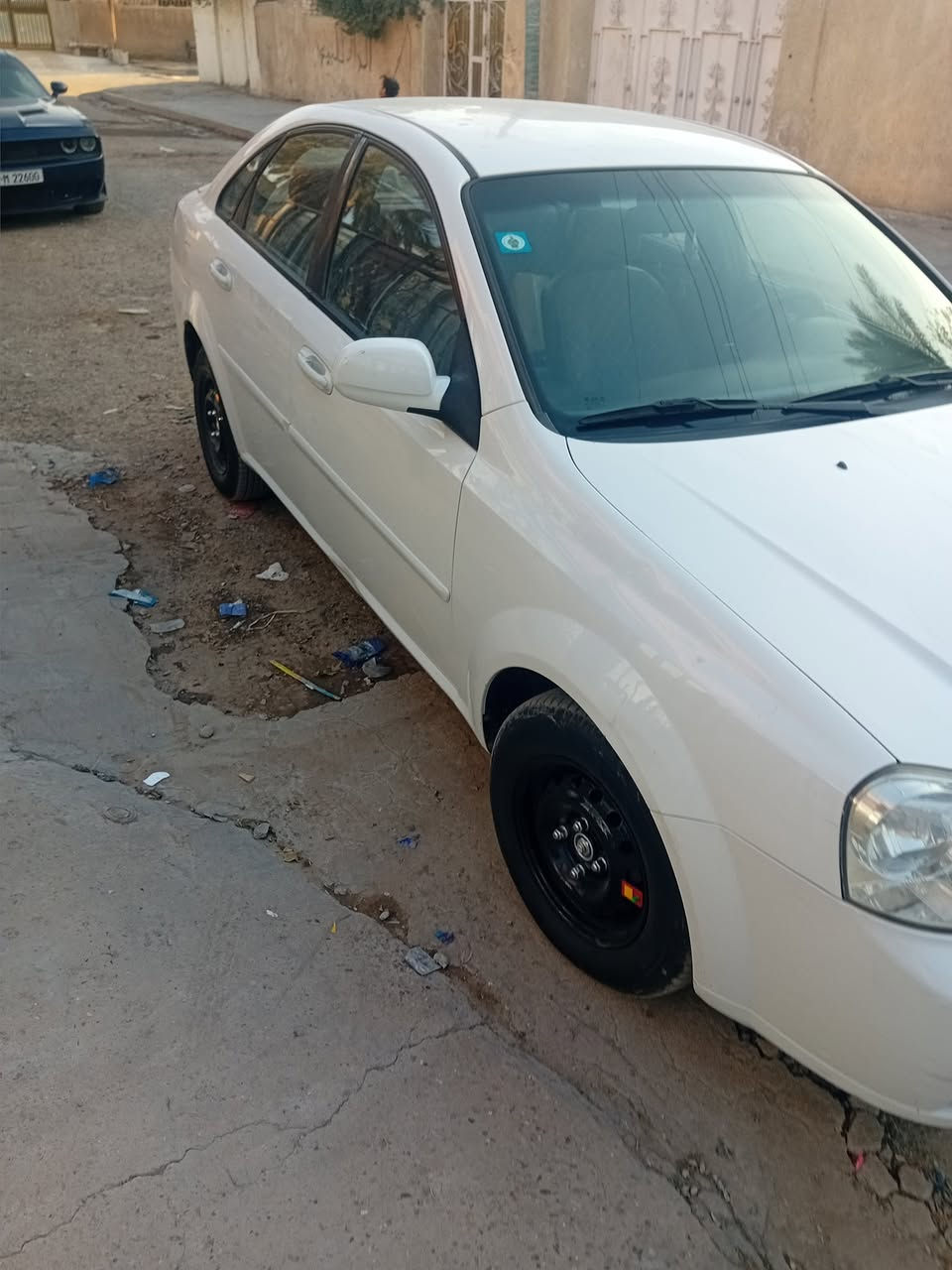 السلام عليكم اوبترا ٢٠١٢مكفوله من الصبغ حته الدعاميات جديده ماشيه ١٣٠ كير محرك صدر كله مكفول تخم تاير جديد رقم جديد هزه جديده بيه بارد اربع اصابع فقط بلجاملغ الايسر أريده ٩٢ ورقه ***********٤
