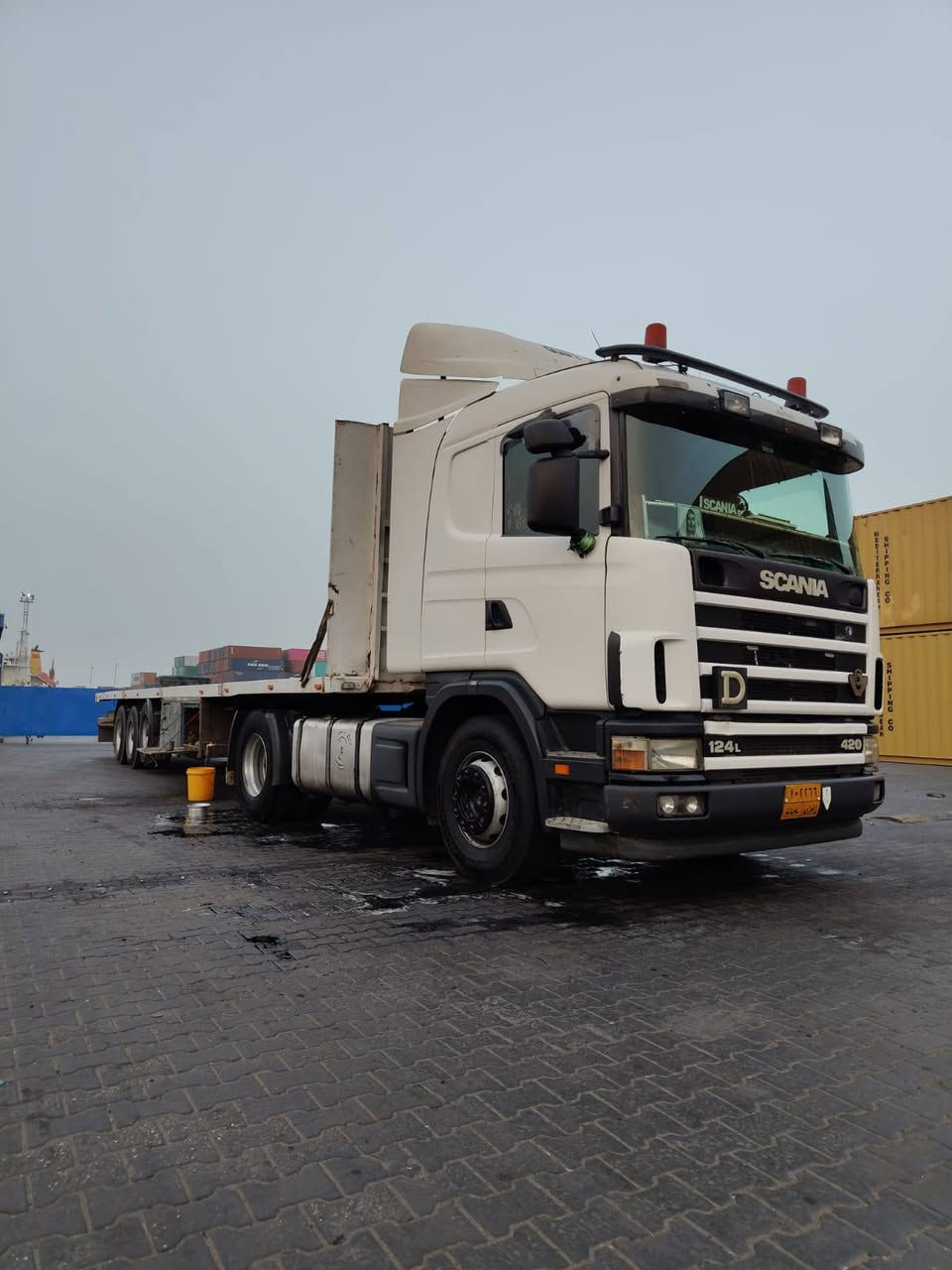 سلام عليكم سكنيه موديل 2004سيره  جديده كلش مكان سيره بابل جبله رقم تلفون ***********
وهذه الواتساب ***********
