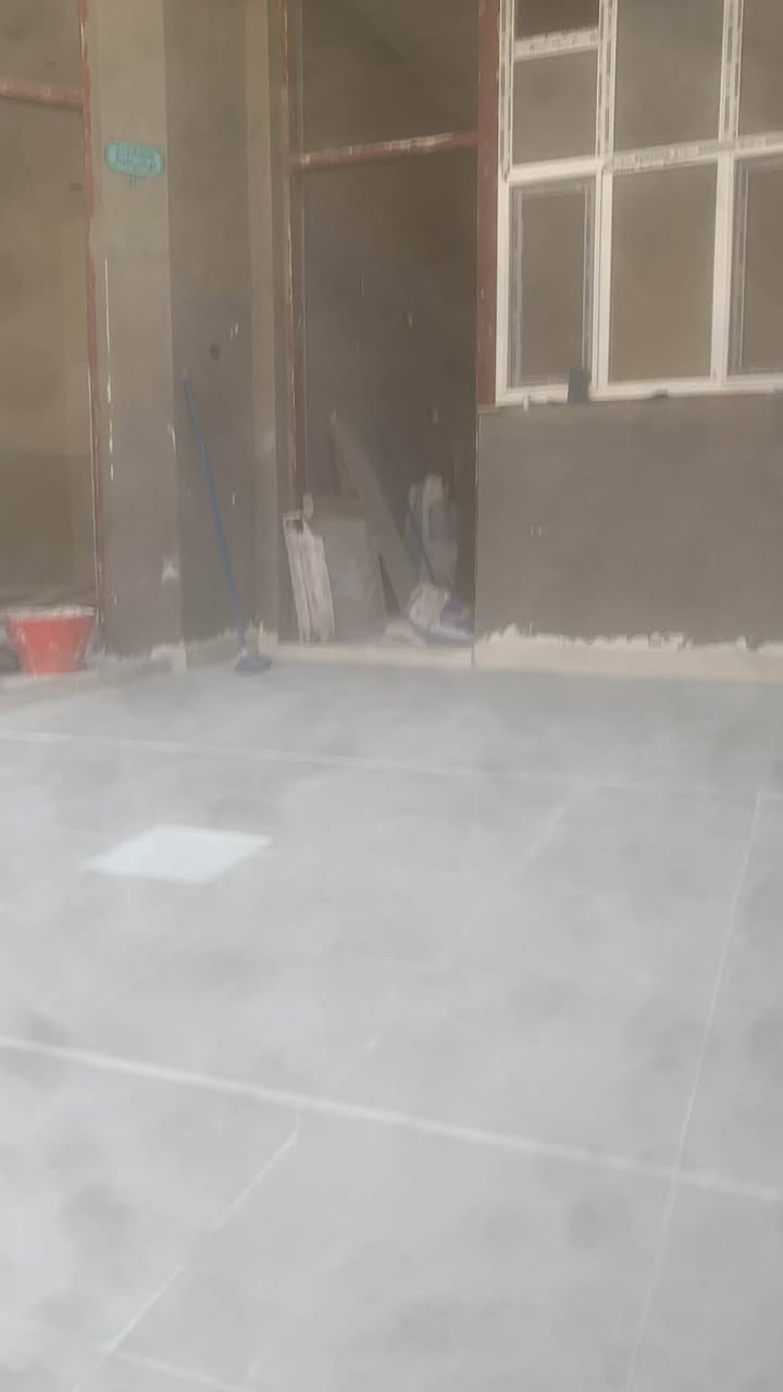 السلام عليكم خلفه مصري مقيم بابل الحله 
اشتغل بورسلين سيراميك مرمر كل شئ الحمدلله وتحت إشراف مهندس اذا تطلب من ابو البيت 
رقم التواصل  *********** شريف المصري
