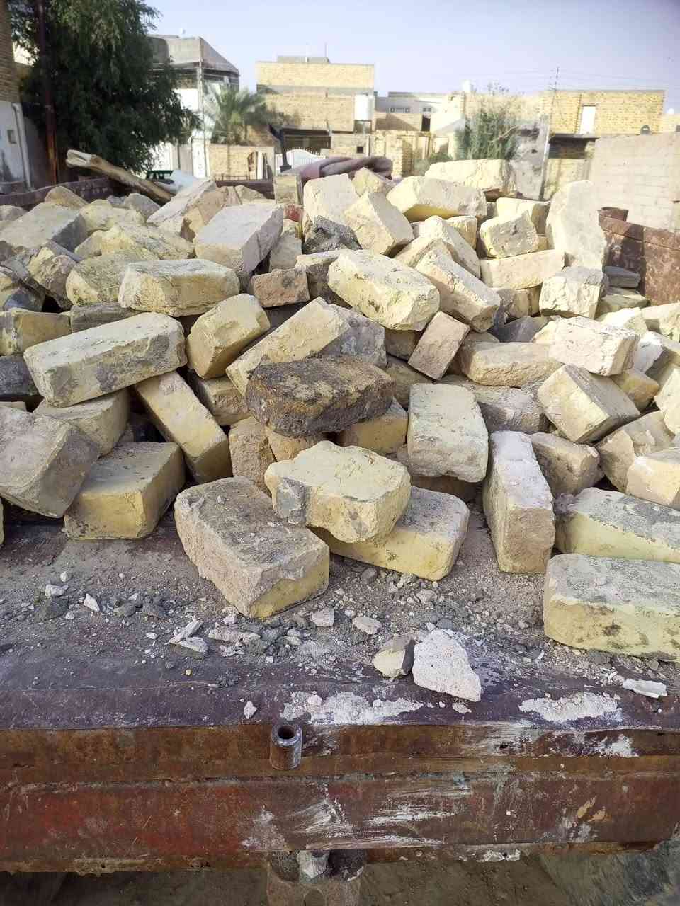 سلام عليكم اللبيع شباك بو لاربعه وباب رتفاع الباب 4 مع الف طابوگه غير متواجد عل فيس لاستفسار لاتصال علئ رقام التاليه ***********
***********
