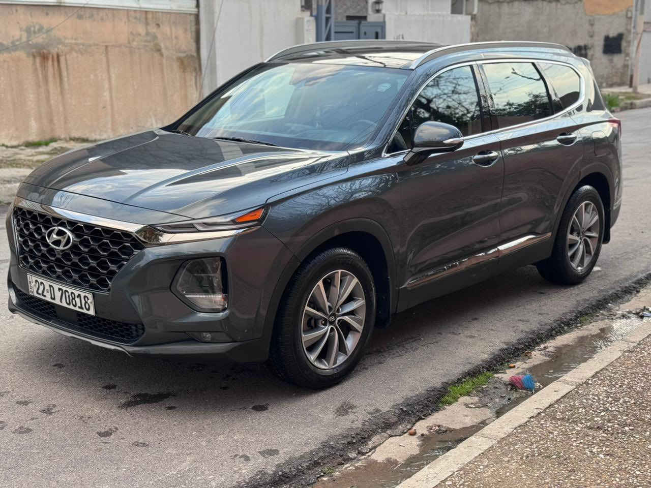 سنتافي موديل 2020 فول مواصفات واحد على واحد
 
بانوراما 
محرك 4 وارد امريكي
تحديد مسار 
حساسات إمامية وخلفية 
لدارات
دادشو 
كشنات تدفئة وتبريد 
كشنات الخلفية تدفئة 
تحديد مسار 
4 كاميرات 360 درجة 
كشنات حزن
مري شفط 
كشنات جلد كهربائي
3   انظمة قيادة 
تحكمات استيرن 
بصمة ابواب 2
قفل مركزي للأطفال 
هندر بريك كهربائي 
نقاط عمياء
مانع أنزلق 
صندوق كهربائي 
ماشية 38   ألف ميل
حادثها  باب السائق والخلف فقط 
محرك وكير وكهربائيات شرط

سعر 190 استفسار اكثر ***********
