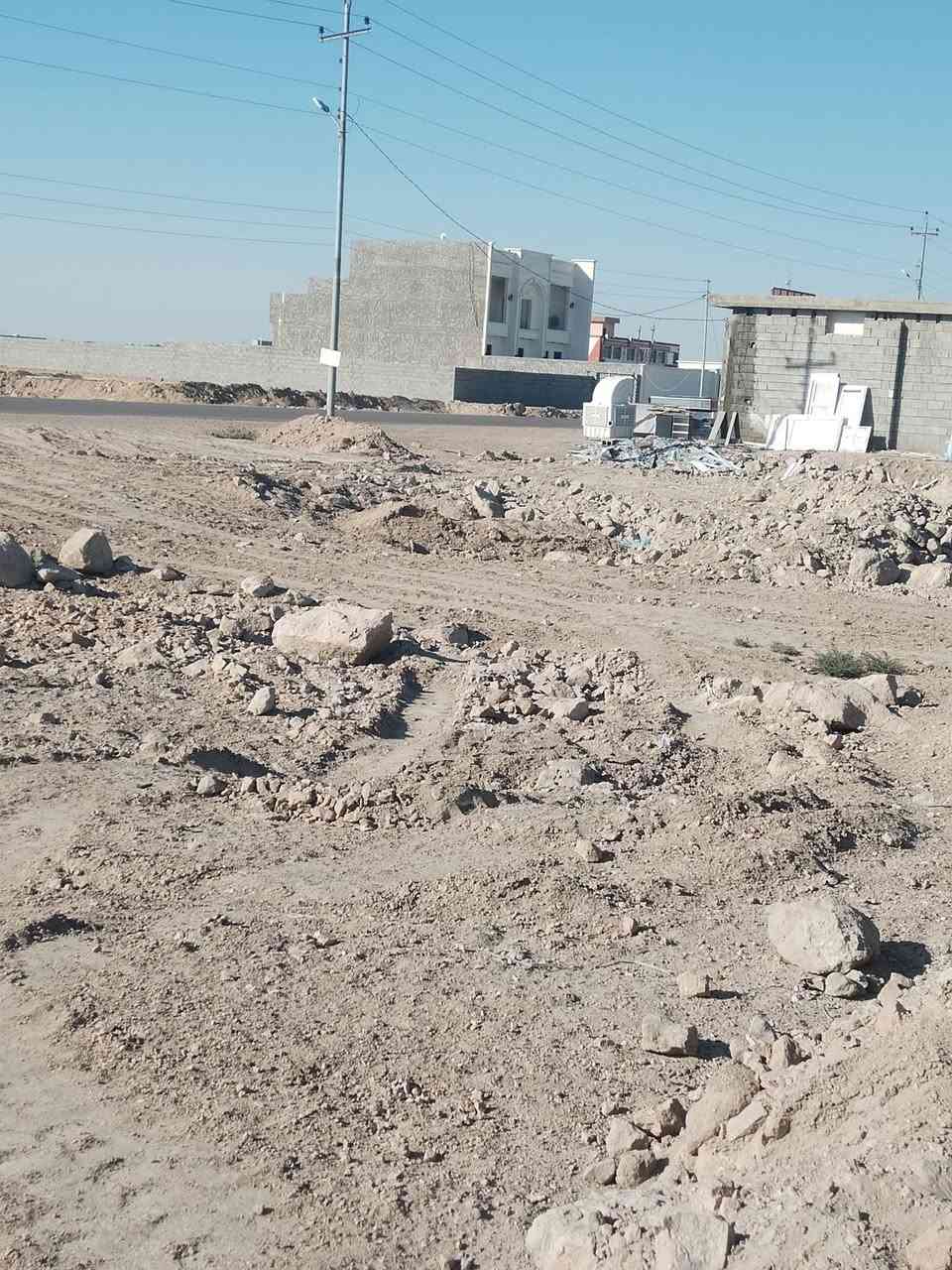 السلام عليكم
الشهابي مقاطعه 13 
قطعه مساحه 300متر على شارع 10 متر 
قريبه عل الشارع العام تبعد 50 متر
بظهر بيوت مرضي الزوبعي
واصله ماء وكهرباء
للعلم ماء من معمل السمنت 
***********
***********
