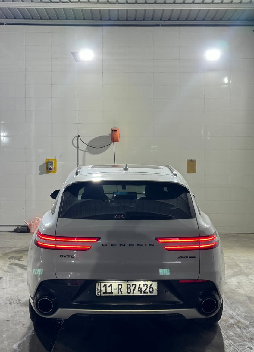 السلام عليكم للمراوس فقط ب شي اقل
جنسيز GV70
محرك 6 توين تيربو 
الموديل 2022
رقم بغداد 
فول مواصفات 1/1
قطعتين تبديل لون وقطعه صبغ 
دعاميه 2025 اصلية جديده
مكان السيارة بغداد السيدية 
اي استفسار
***********
