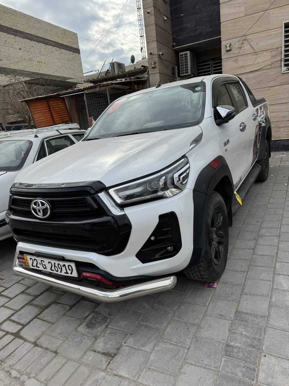 السلام عليكم 
تيوتا هايلوكس
فور ويل
موديل 2024
T R D
رقم اربيل 
شرط التحويل
ماشيه 36
على وضع الوكاله
السعر 385 وبيه مجال
مكان السياره شارع فلسطين 
رقم الهاتف
***********
