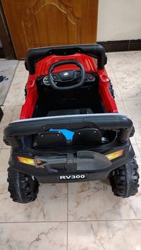 سيارة جديدة شحن للبيع بسعر 135 وبيها مجال بسيط 07702947140