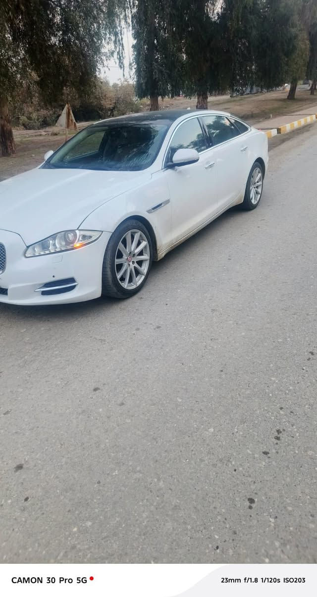 السلام عليكم 
جكور 2013 فول مواصفات 
محرك سوبر جار
فتحة سقف بانوراما 
رقم دولي اربيل 
السيارة جاهزة ما بيها اي نقص 
بيها صبغ با البونيد فقط بدون دواخل
السيارة كلش حلوة 
السعر 145 
العنوان كركوك 
***********
