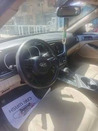 كيا اوبتما ٢٠١٤ لون فيلي ماشية ٨٥ بغداد بسمي السعر ١٠٥ رقم الهاتف ٠٧٧١...