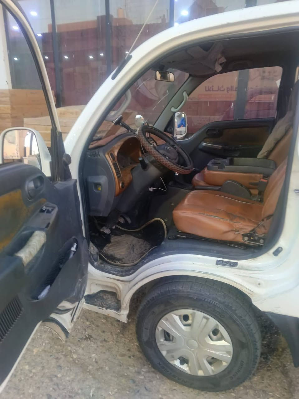 السلام عليكم من رخصه  الادمن /سياره كيه حمل مسكر
مكاني البصره ورقمها البصره راعيها جاري كفاله عامه
موديل 2017
رقم الهاتف ***********
