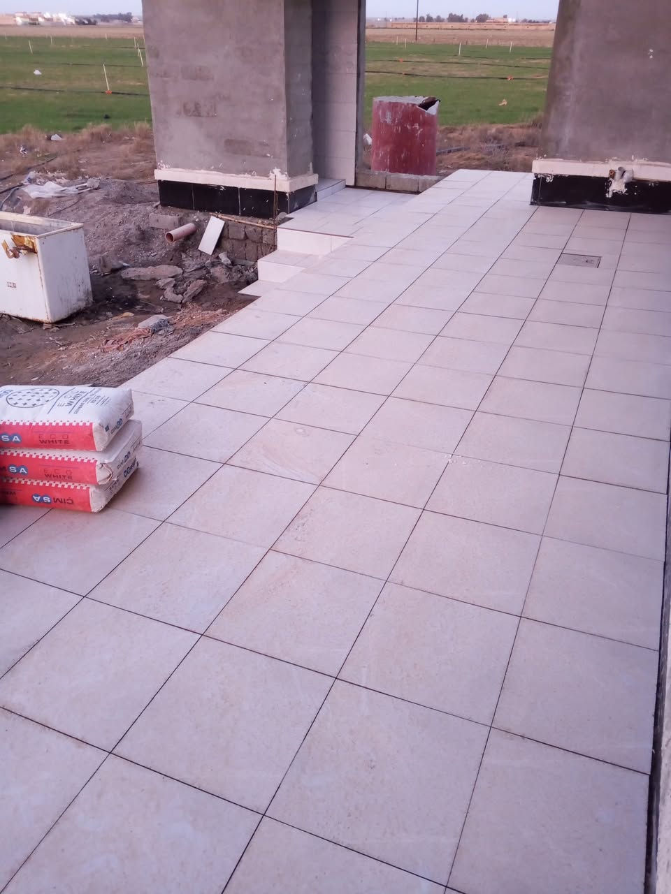 السلام عليكم خلفه سيراميك ارضي وجدار مرمر كرانيت كاشي اتغان في العمل التزام ليزر تصفير ارضيه جدار شغل هندسي دقه في العمل متفرقين حالياً من يود العمل للاتصال بنا او مراسلت الصفحه *********** بي واتساب بيجي حجاج وضواحيها
