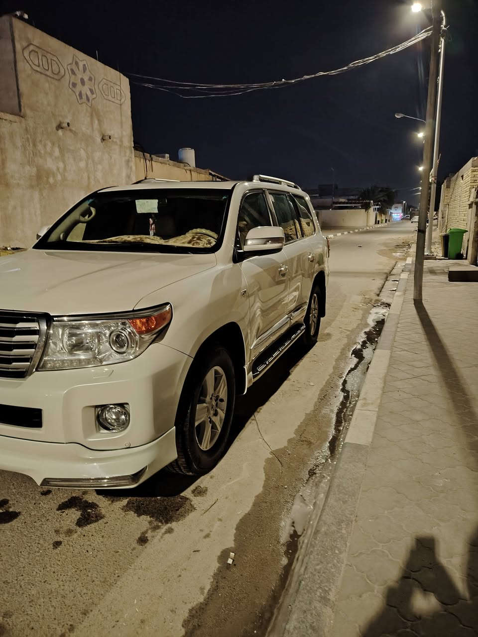 السلام عليكم
سياره لاند كروزر 2015 مكينه 8 سلندر 5700 ابيض رقم بصرة باسمي سياره جاهزه من جميييع النواحي ما ناقصه برغي تاير جديد بريجستون ياباني دهن جديد قبل 3 ايام مبدله ياباني وكالة لكزز سياره ما تصرف عليها الف دينار كاملة والكامل الله دواخل جديده مغلفها بالكامل حته الابواب هم مغلفهن للحماية بنايلون فقط بيها بارد بالجاملغ الخلفي جهة السايق بارد ما بيها ولا قطرة صبغ بارد بسيط الدعاميات بلادية ما مفتوحات
السعر 440 وبيها مجال 💎
***********
@إشارة
