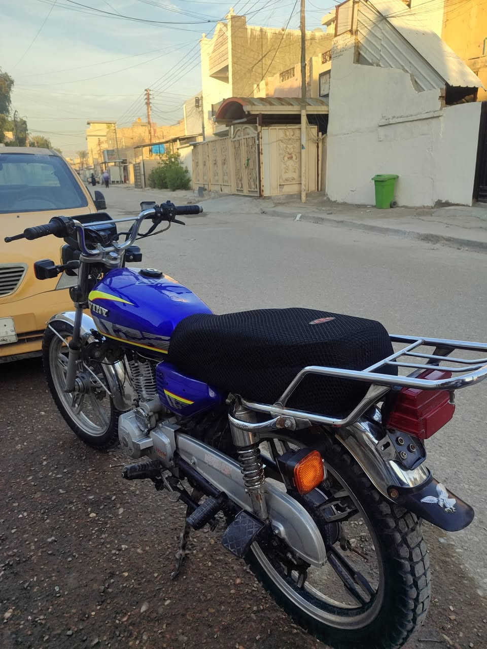 سلام عليكم دراجة سيفان خمسة كير موديل22 اوراق موجودة سلف هندر مكينة خرسة  دراجة خير من الله  الدراجة كلهة شغالة ما بيهة نقص تاخذهة ربع متذب عليهة الكهربائيات كلهة شغالة  لا تبخير لا نضوح صالنصة كاتم دبل ستان و دبل سويج بريك امامي خلفي دراجة نضيفة ربع متذب عليهة سعرهة 500 وبيهة مجال  مكاني بغداد البياع  الشراي يتصل ***********
