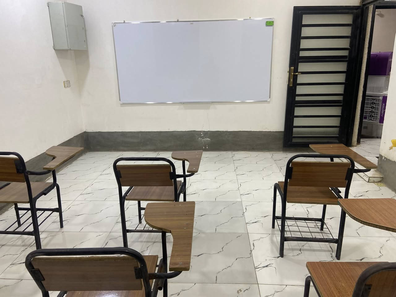 سبورات مدرسية نظيفة جدا استعمال قليل جدا للبيع ( عدد 3 ) السعر 150 الف


**إذا كنت صاحب هذا الإعلان وتريد حذفه لأي سبب، رجاءا أرسل رسالة إلى الدعم الفني**